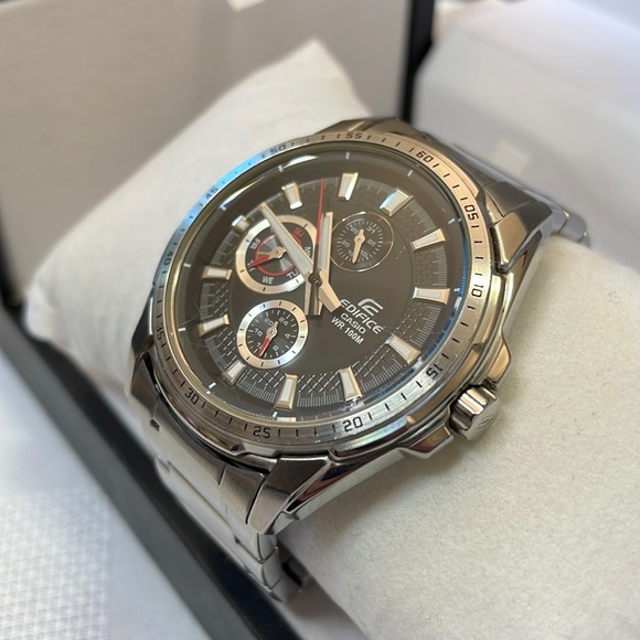 Casio Edifice Watch - Picture 2 of 8